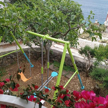 Blue Paradise Apartman 2 Sevid Kültér fotó