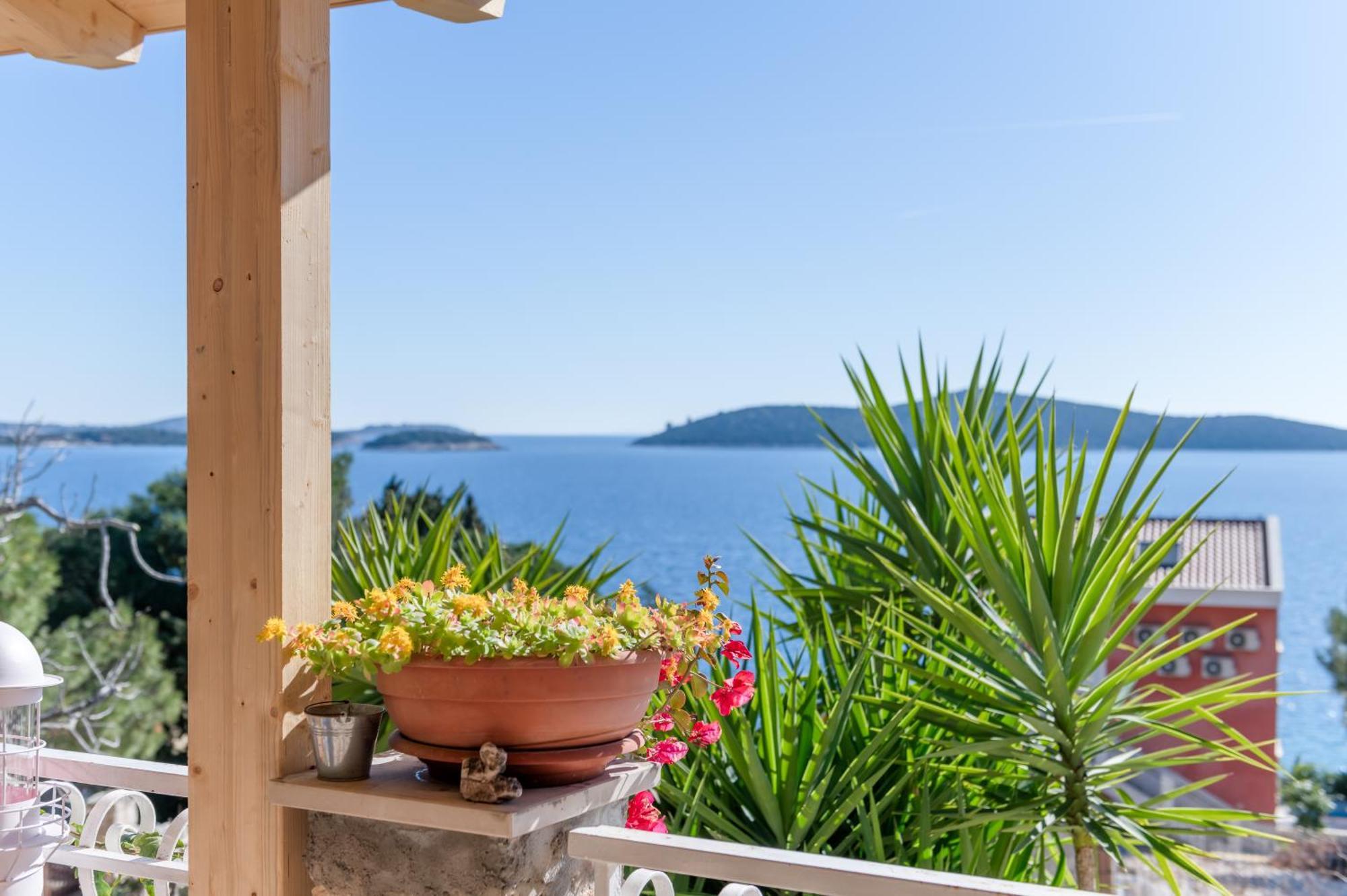 Blue Paradise Apartman 2 Sevid Kültér fotó